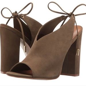 Donated - Steve Madden Nude Saffron Heels